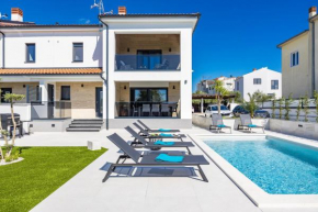 Polaris & Antares Villas